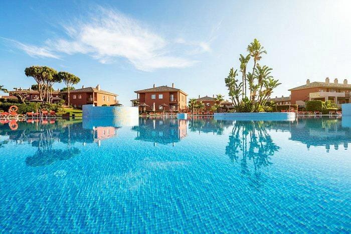 1 bedroom Apartment for sale in Chiclana de la Frontera with pool garage - € 125,000 (Ref: 8869757)