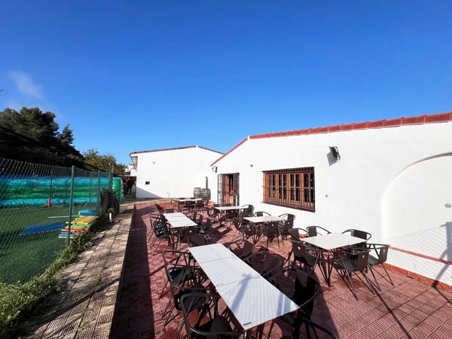 Erhverv til salg i Chiclana de la Frontera - € 339.990 (Ref: 8923827)