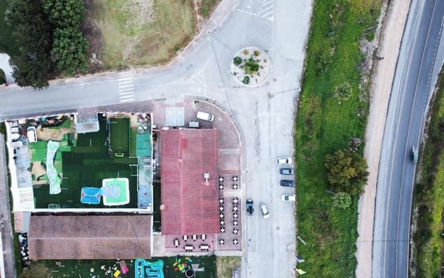 Erhverv til salg i Chiclana de la Frontera - € 339.990 (Ref: 8923827)