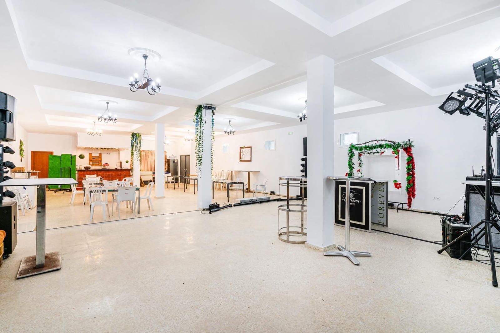 Erhverv til salg i Chiclana de la Frontera - € 339.990 (Ref: 8923827)