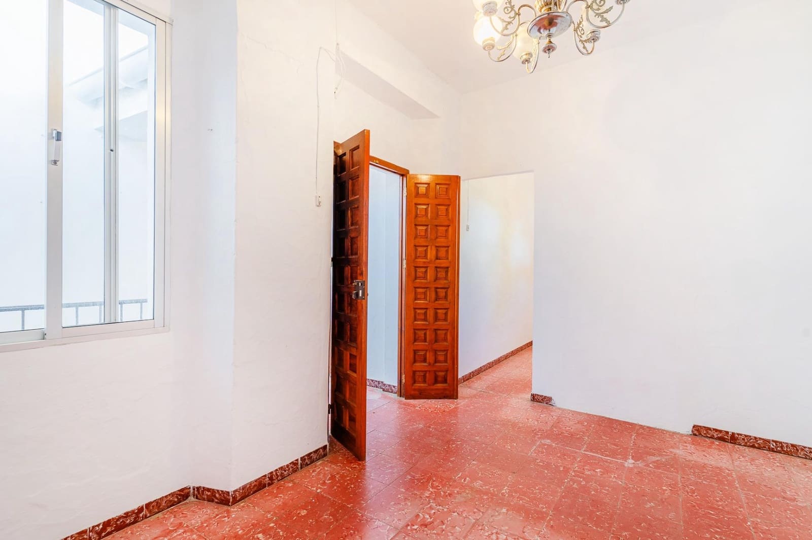 9 bedroom Townhouse for sale in Medina-Sidonia - € 199,990 (Ref: 8957320)