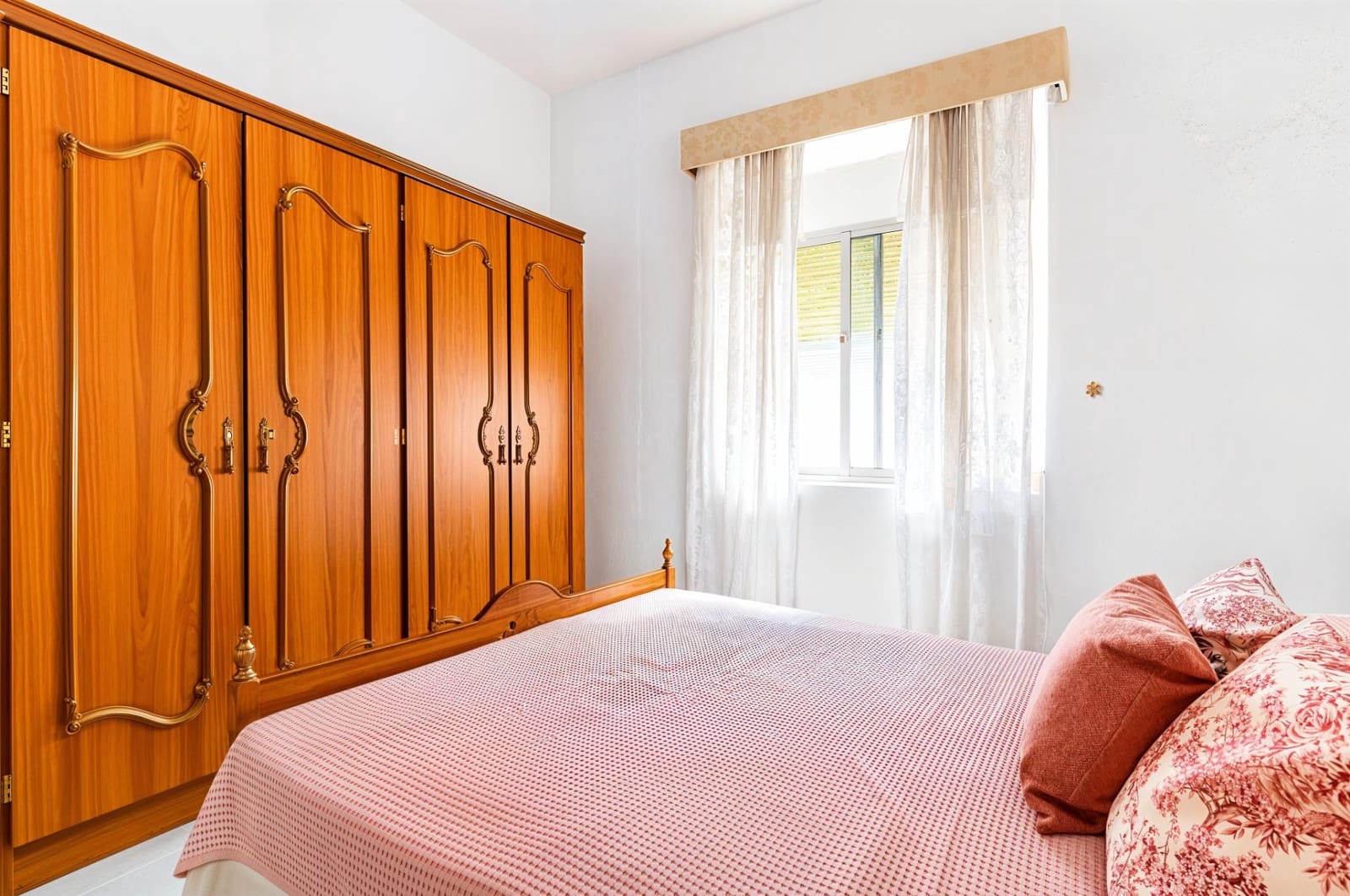 9 bedroom Townhouse for sale in Medina-Sidonia - € 169,990 (Ref: 8957320)