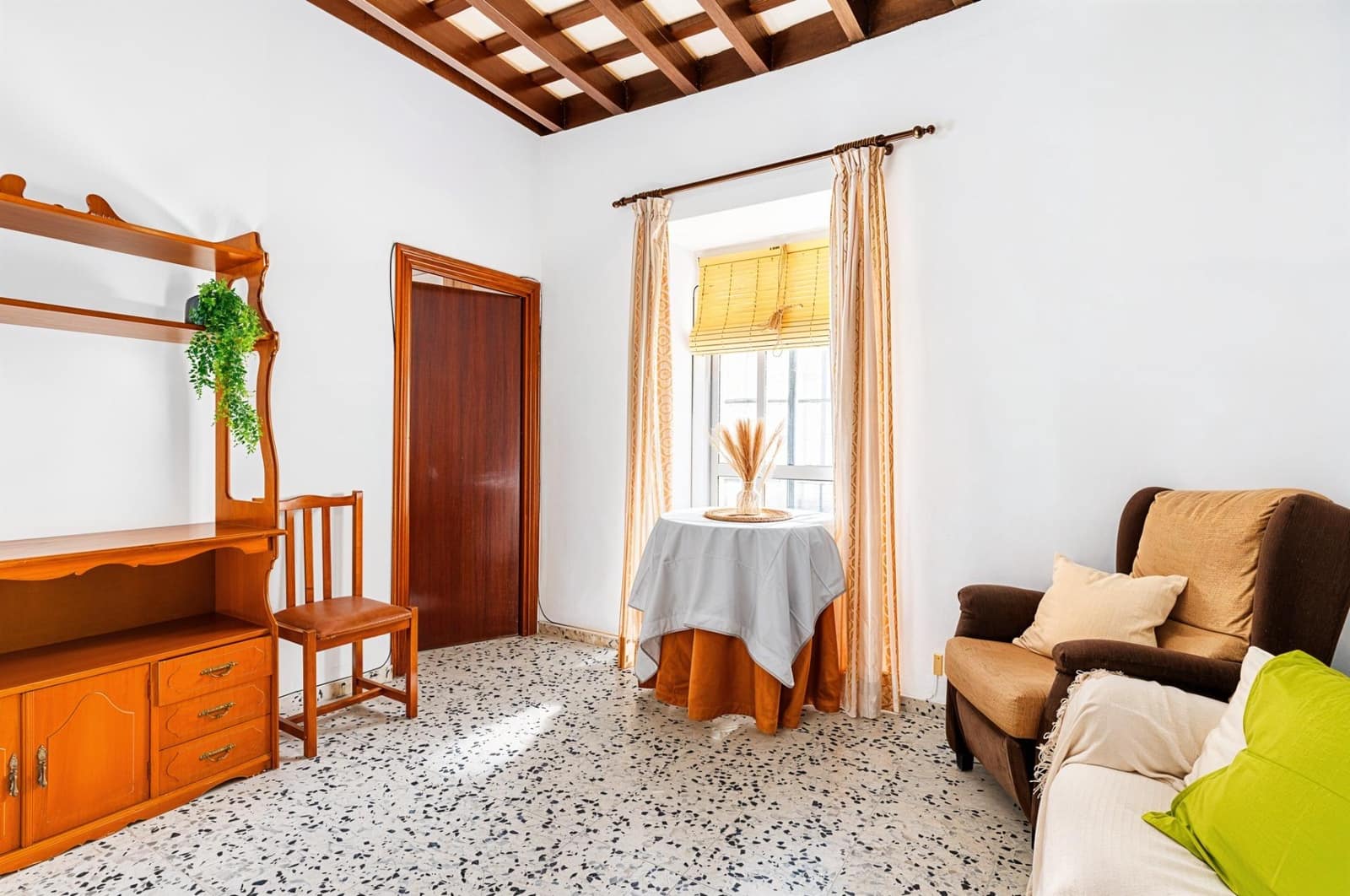 9 bedroom Townhouse for sale in Medina-Sidonia - € 169,990 (Ref: 8957320)