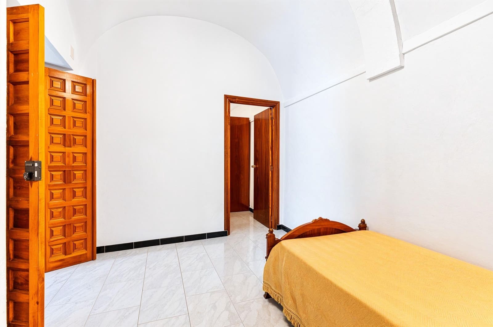 9 bedroom Townhouse for sale in Medina-Sidonia - € 169,990 (Ref: 8957320)