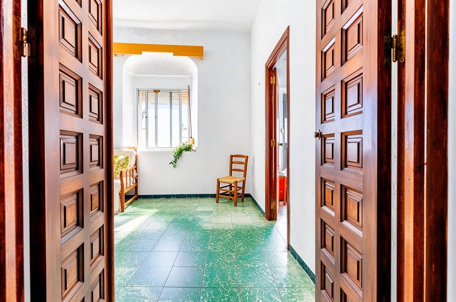 9 bedroom Townhouse for sale in Medina-Sidonia - € 169,990 (Ref: 8957320)
