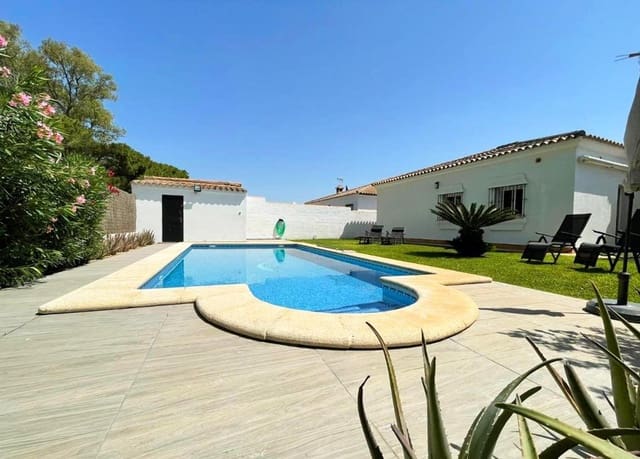 3 soverom Villa til salgs i Novo Sancti Petri, Chiclana de la Frontera med svømmebasseng garasje - € 320 000 (Ref: 8972815)