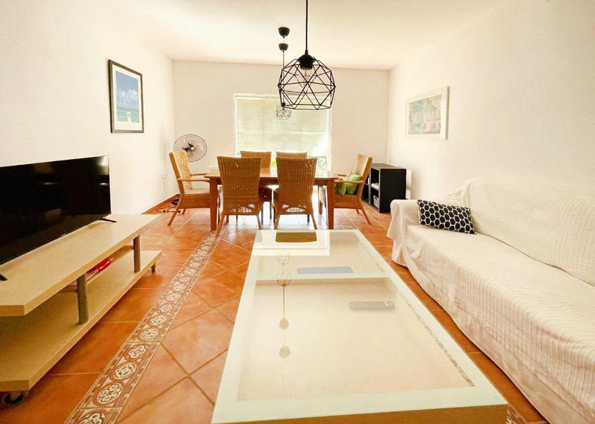 3 soveværelse Villa til salg i Novo Sancti Petri med swimmingpool garage - € 320.000 (Ref: 8972815)