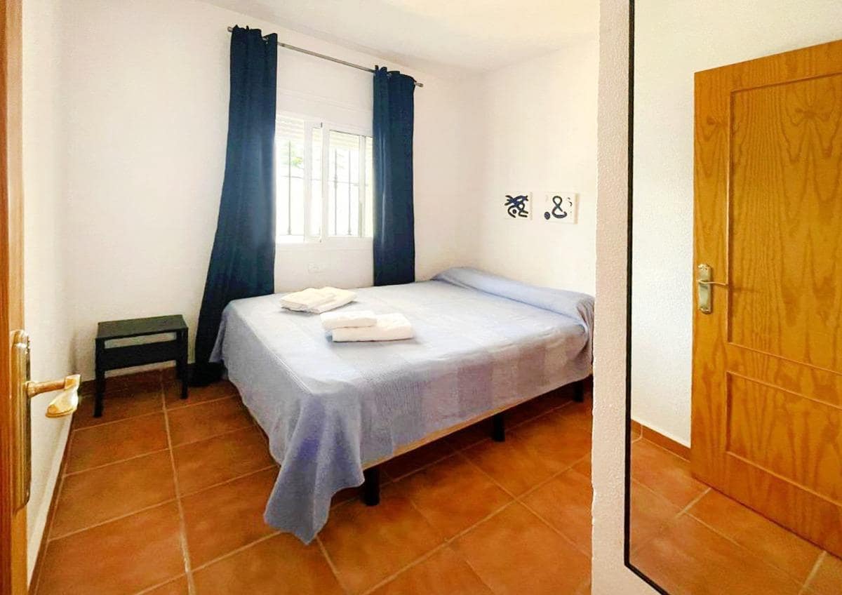 3 soveværelse Villa til salg i Novo Sancti Petri med swimmingpool garage - € 320.000 (Ref: 8972815)