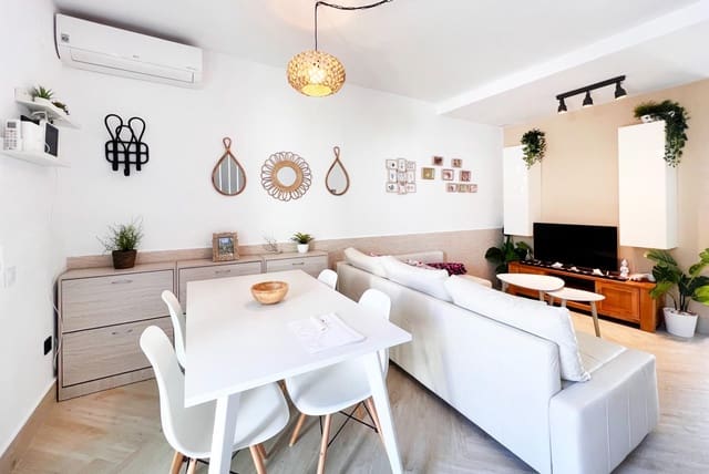 2 chambre Villa/Maison Mitoyenne à vendre à La Barrosa, Chiclana de la Frontera - 450 000 € (Ref: 9007499)