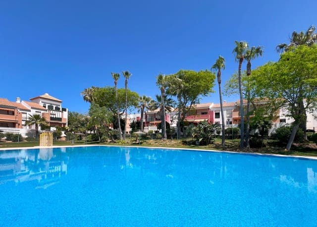 2 soveværelse Lejlighed til salg i La Barrosa, Chiclana de la Frontera med swimmingpool garage - € 305.000 (Ref: 9008647)