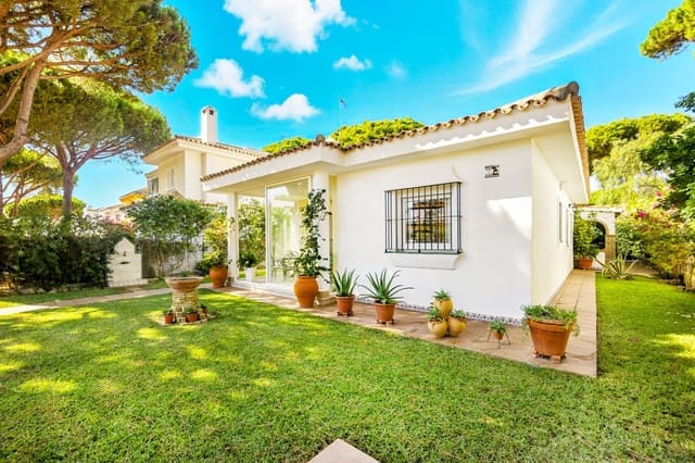 3 soveværelse Villa til salg i La Barrosa, Chiclana de la Frontera - € 619.900 (Ref: 9154300)