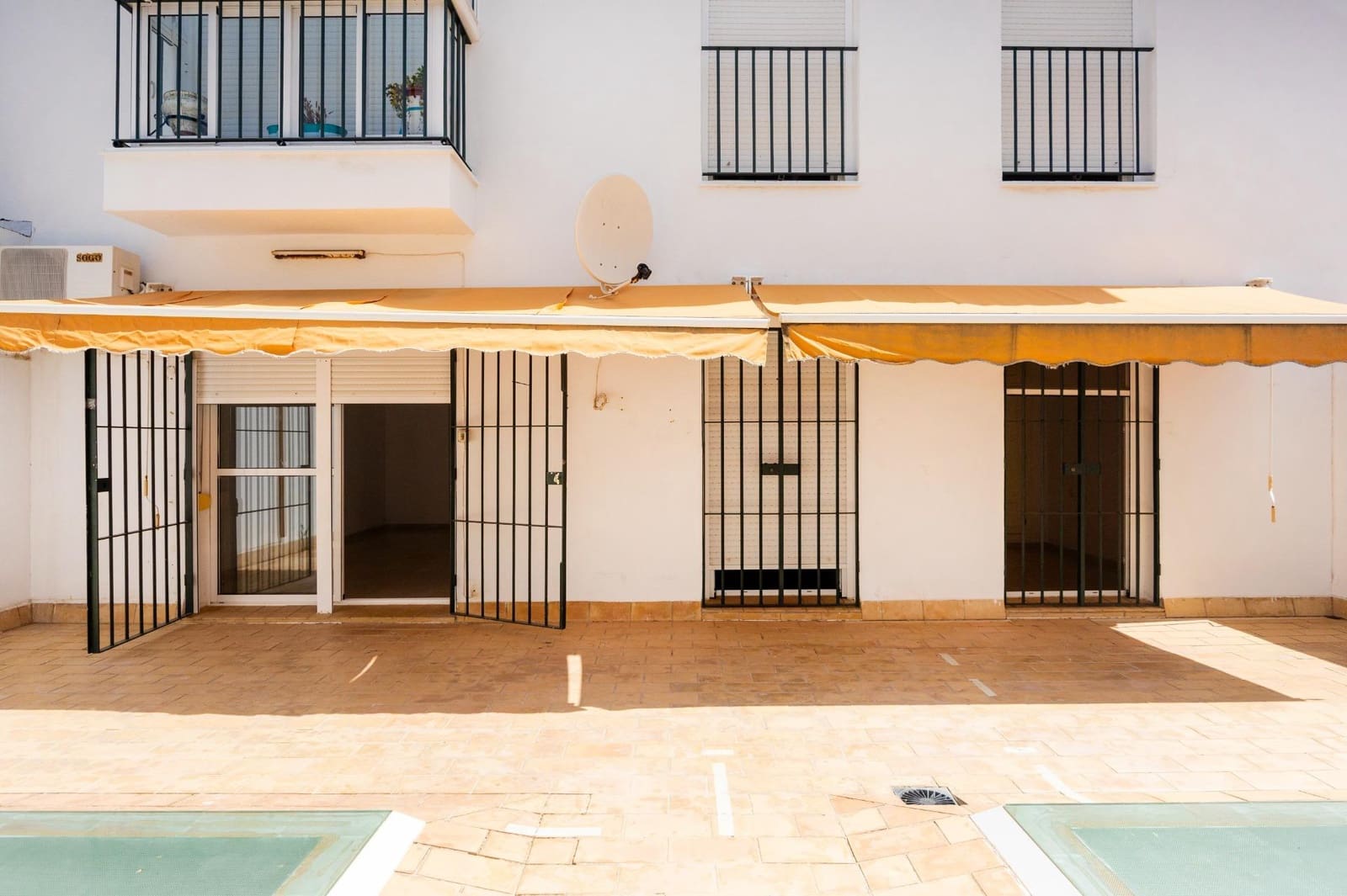 3 chambre Appartement à vendre à Chiclana de la Frontera - 290 000 € (Ref: 9169708)