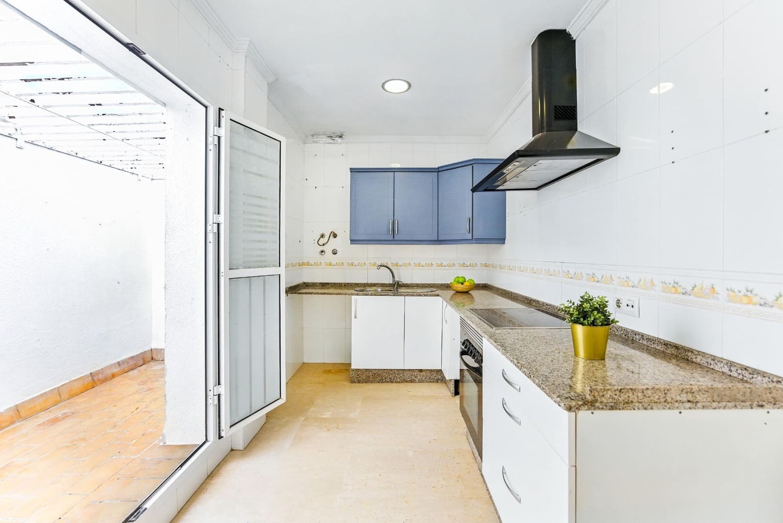 3 chambre Appartement à vendre à Chiclana de la Frontera - 290 000 € (Ref: 9169708)