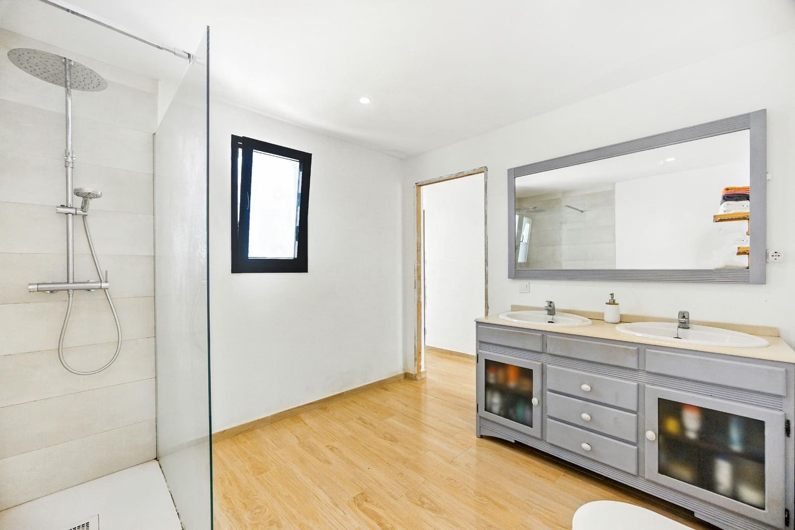 3 soveværelse Villa til salg i Chiclana de la Frontera med swimmingpool - € 399.000 (Ref: 9196097)