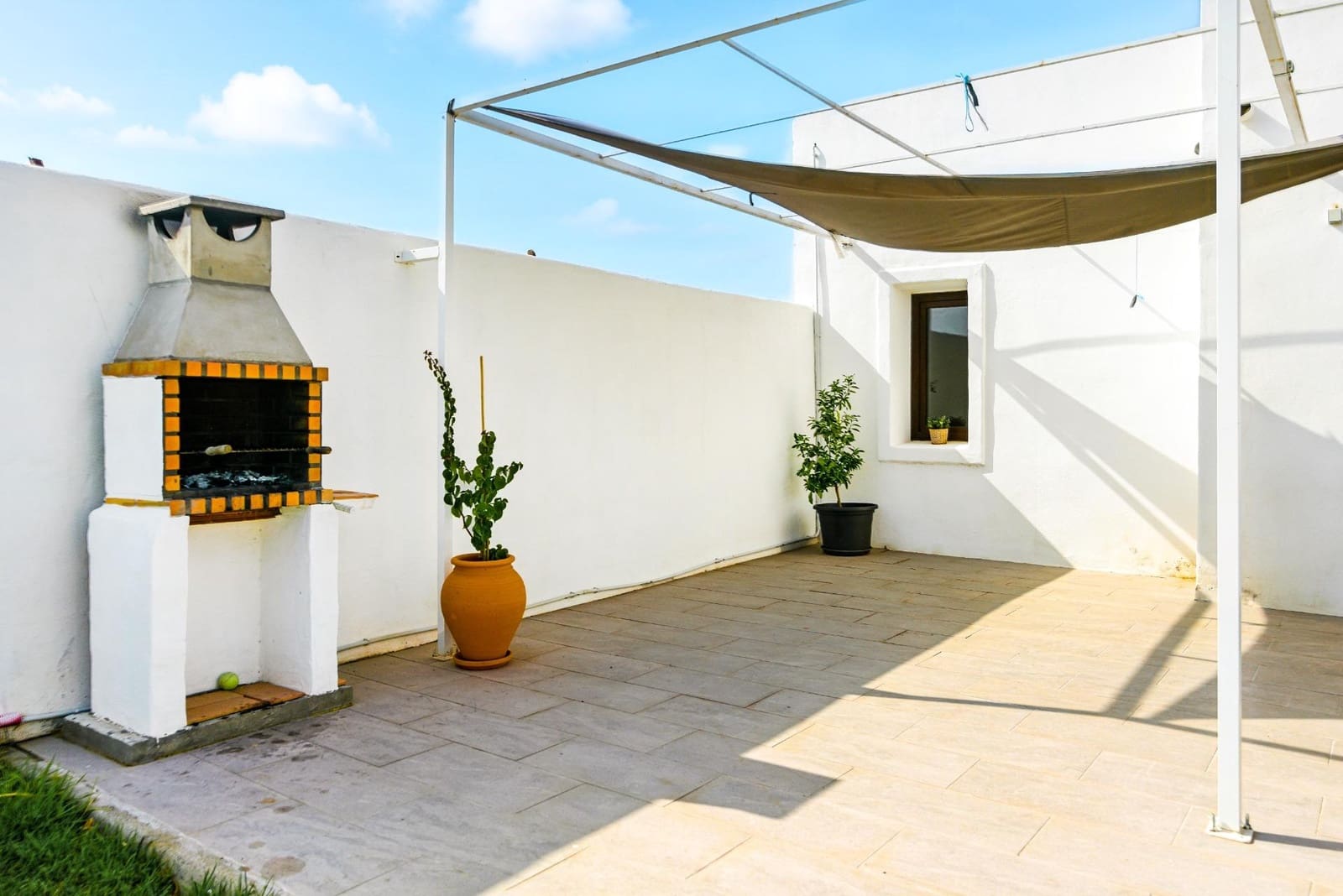 3 soveværelse Villa til salg i Chiclana de la Frontera med swimmingpool - € 399.000 (Ref: 9196097)