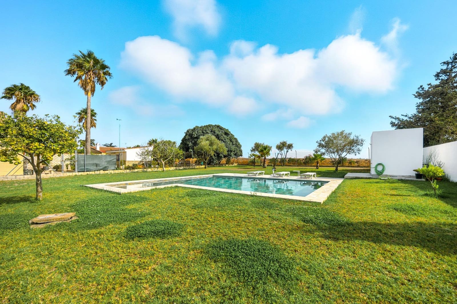 3 soveværelse Villa til salg i Chiclana de la Frontera med swimmingpool - € 399.000 (Ref: 9196097)