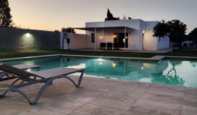 3 soverom Villa til salgs i Chiclana de la Frontera med svømmebasseng - € 399 000 (Ref: 9196097)