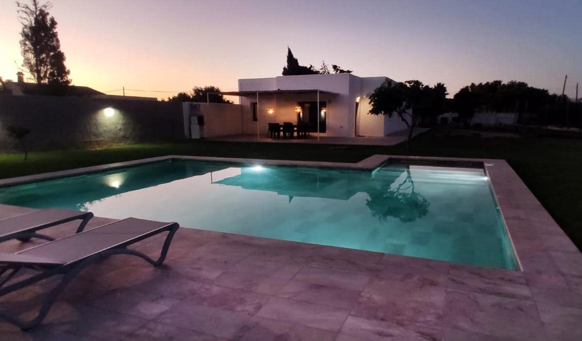 3 soverom Villa til salgs i Chiclana de la Frontera med svømmebasseng - € 399 000 (Ref: 9196097)