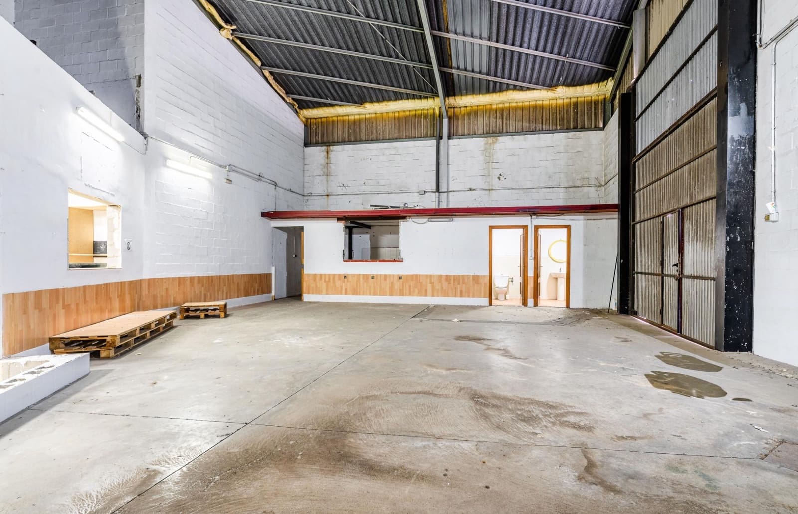 Virksomhed til salg i San Fernando - € 280.000 (Ref: 9204777)