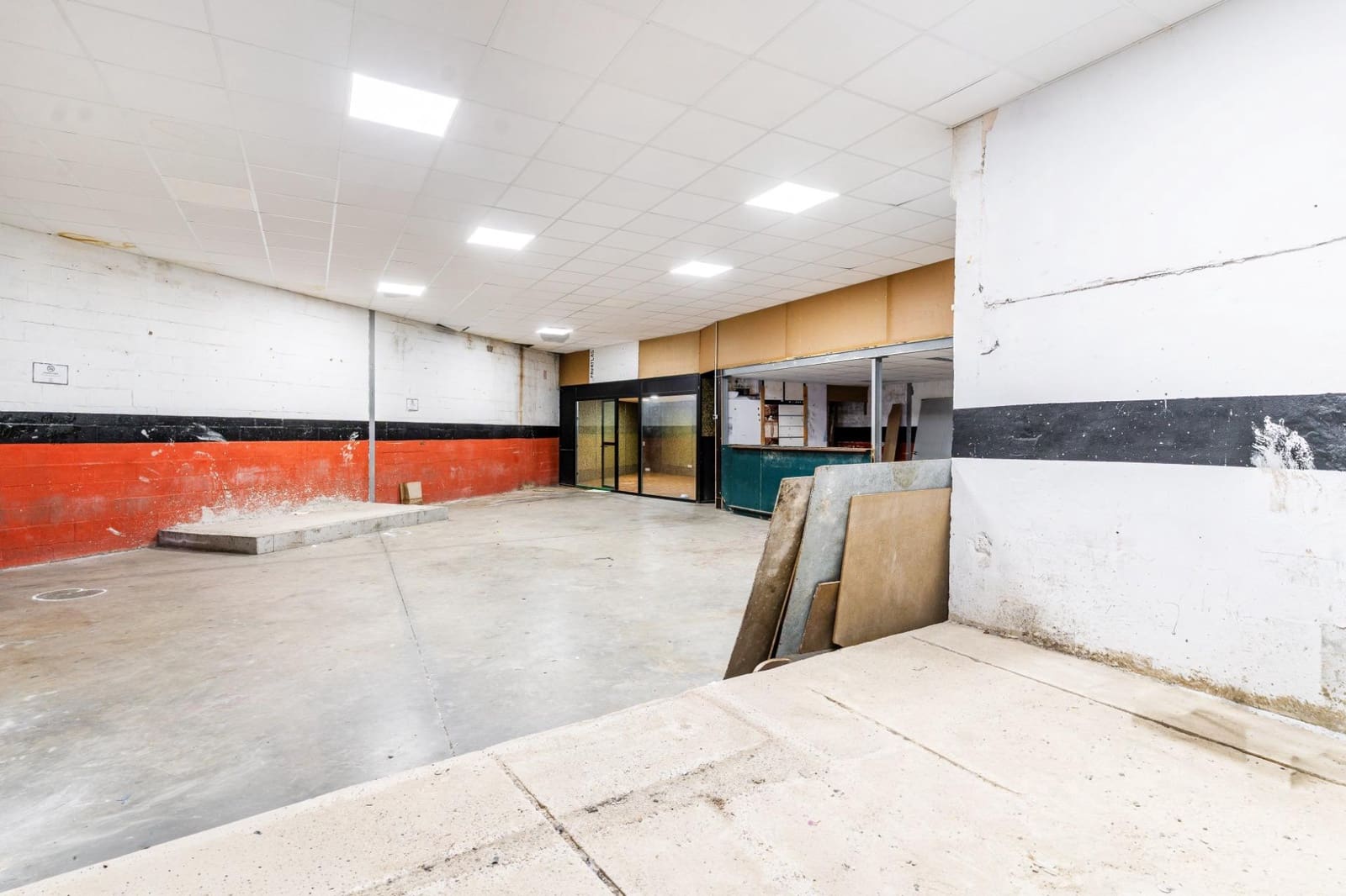 Virksomhed til salg i San Fernando - € 280.000 (Ref: 9204777)