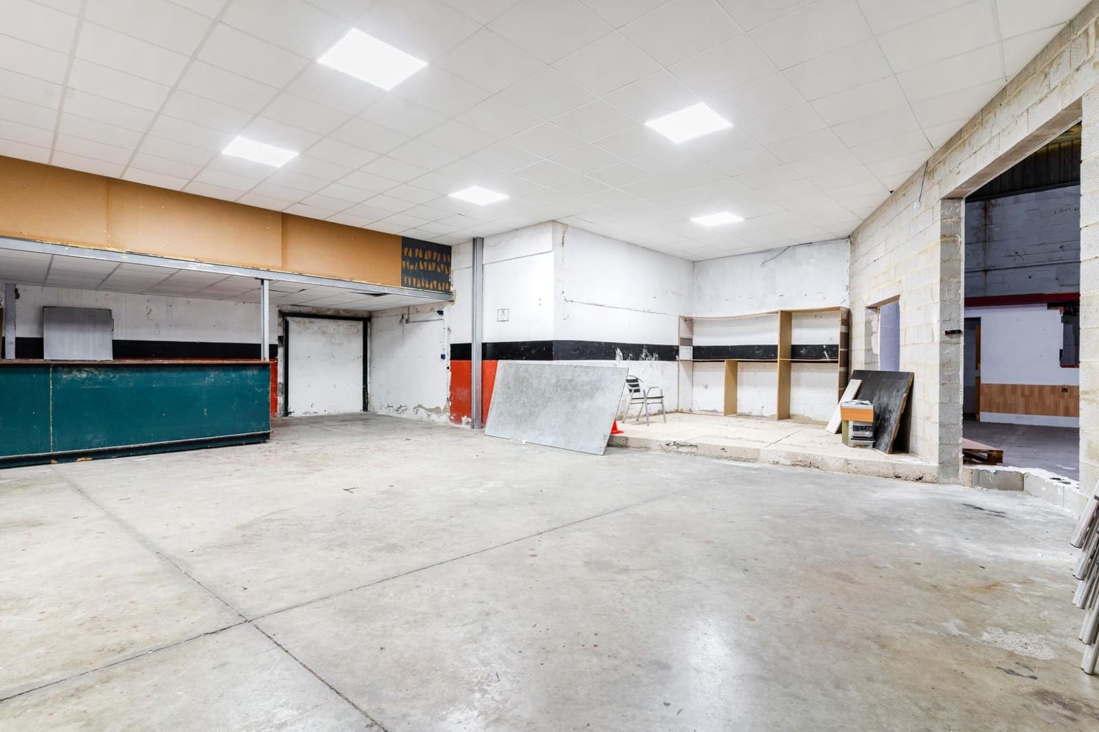 Bedrijf te koop in San Fernando - € 264.990 (Ref: 9204777)