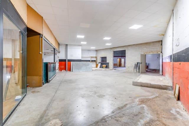 Entreprise à vendre à San Fernando - 264 990 € (Ref: 9204777)