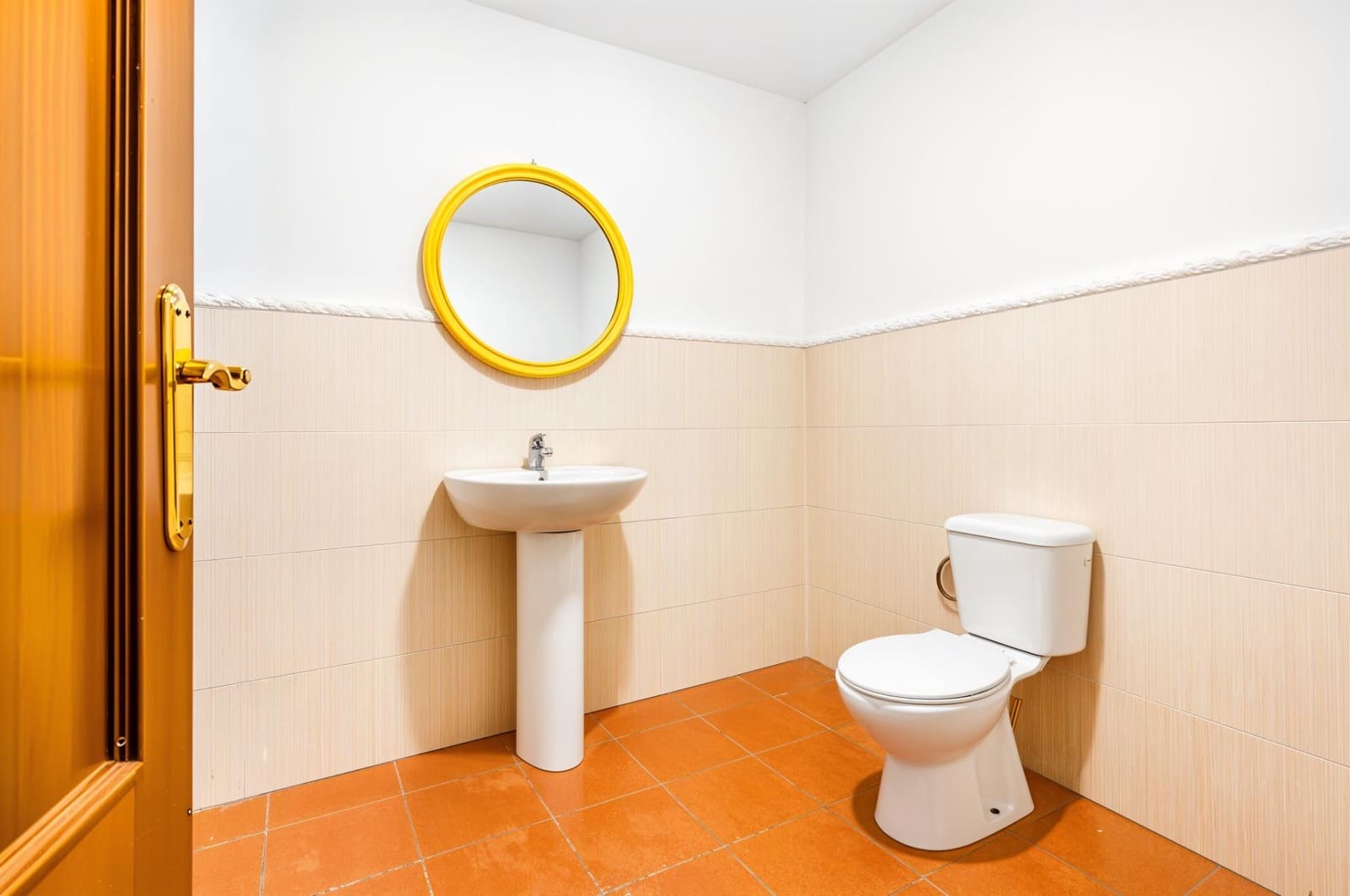 Bedrijf te koop in San Fernando - € 229.990 (Ref: 9204777)