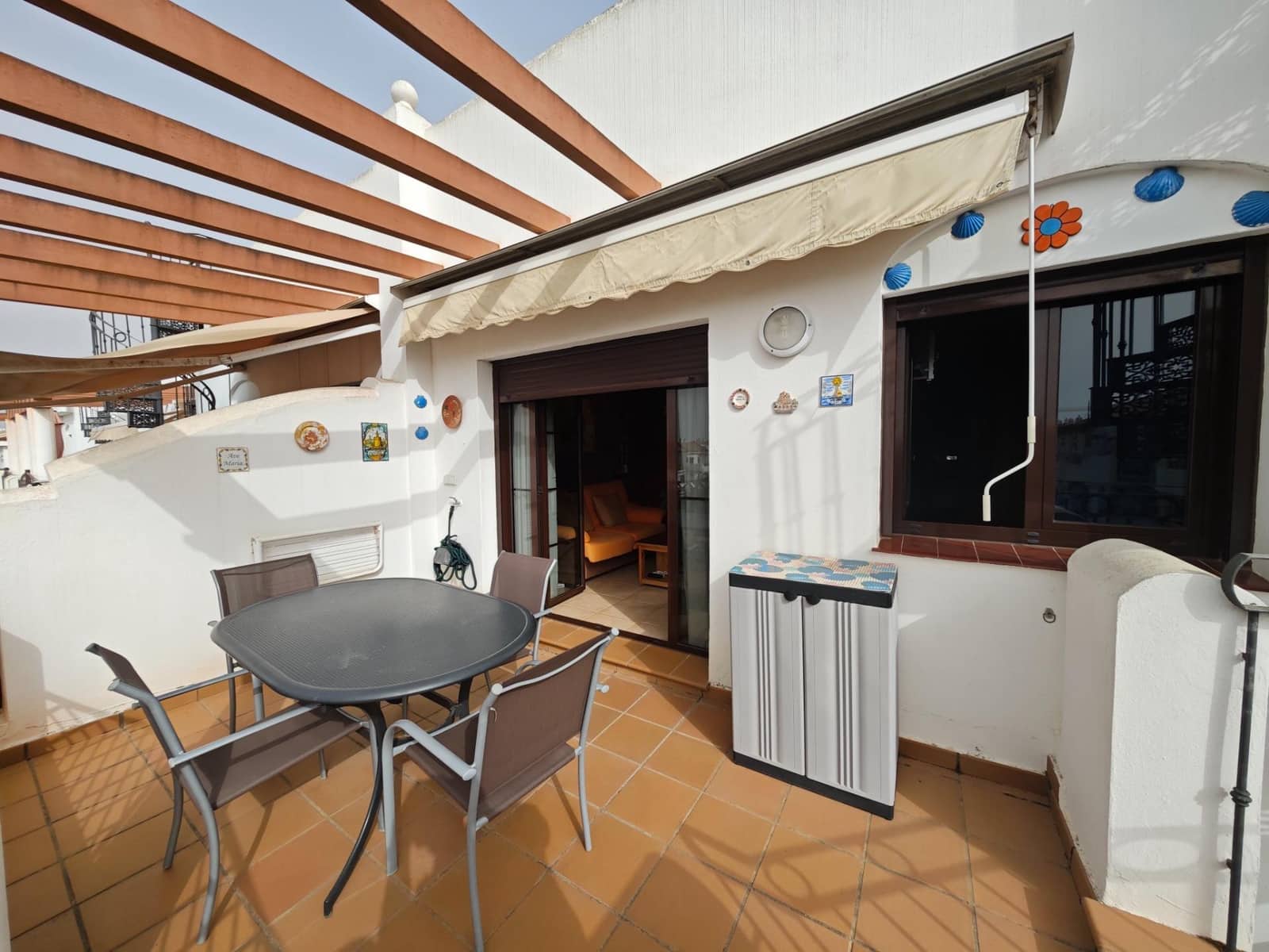 2 soveværelse Lejlighed til salg i La Barrosa med swimmingpool - € 299.000 (Ref: 9232804)