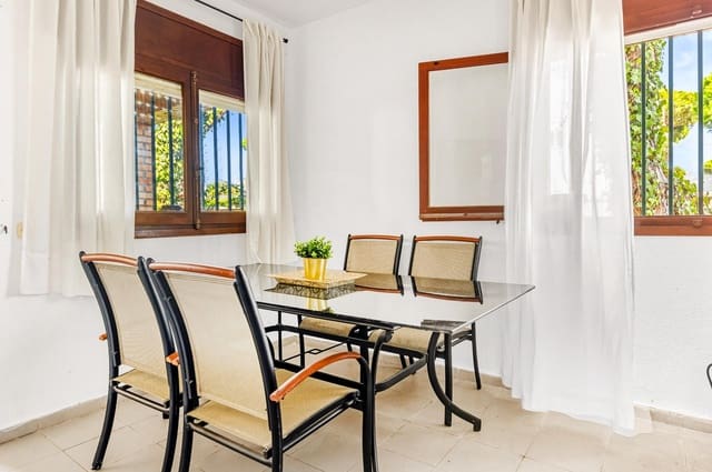 3 soveværelse Villa til salg i La Barrosa, Chiclana de la Frontera - € 699.990 (Ref: 9257567)