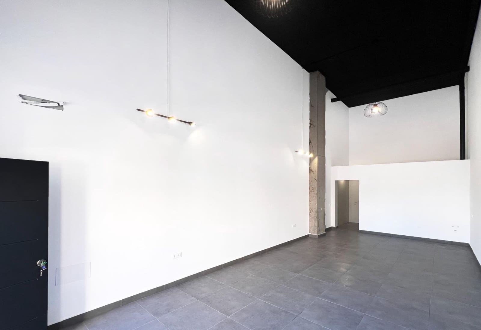 Local Comercial en Novo Sancti Petri en venta - 159.990 € (Ref: 9287714)