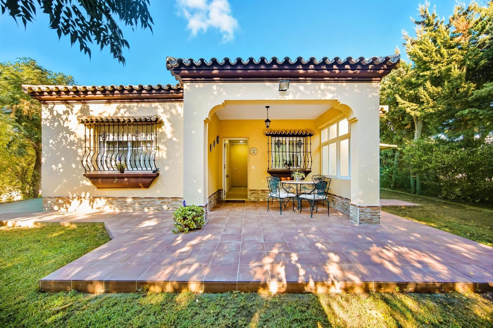 3 soveværelse Villa til salg i Chiclana de la Frontera med swimmingpool - € 359.990 (Ref: 9296788)