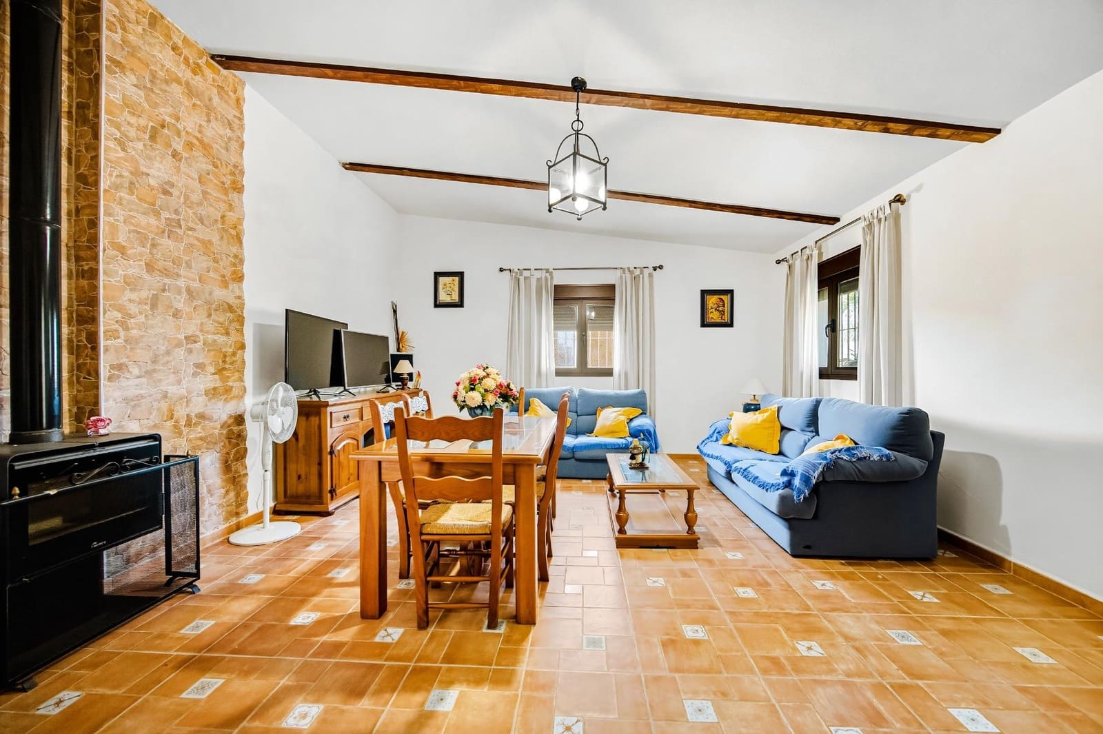 3 soveværelse Villa til salg i Chiclana de la Frontera med swimmingpool - € 359.990 (Ref: 9296788)