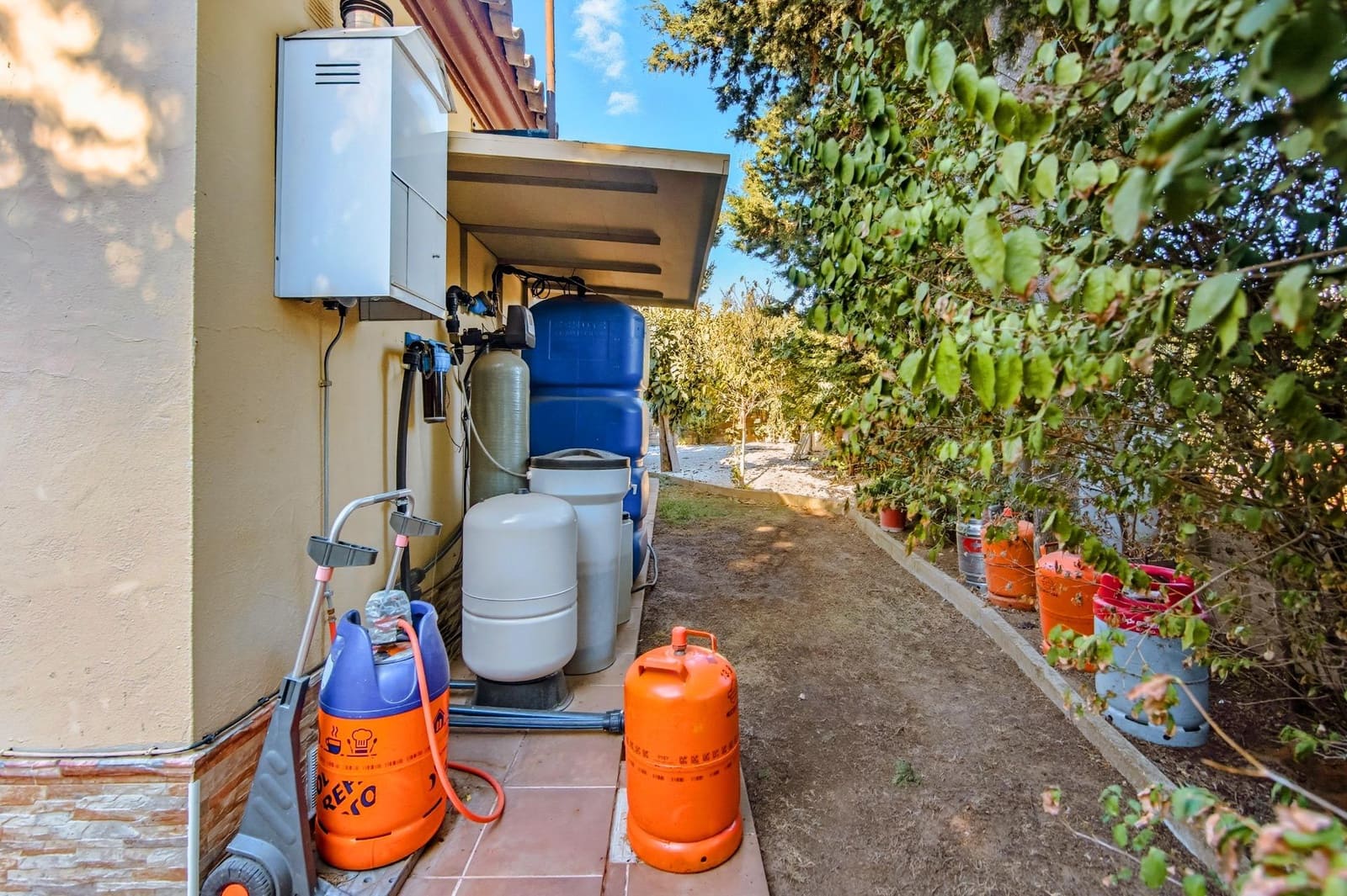 3 soveværelse Villa til salg i Chiclana de la Frontera med swimmingpool - € 359.990 (Ref: 9296788)