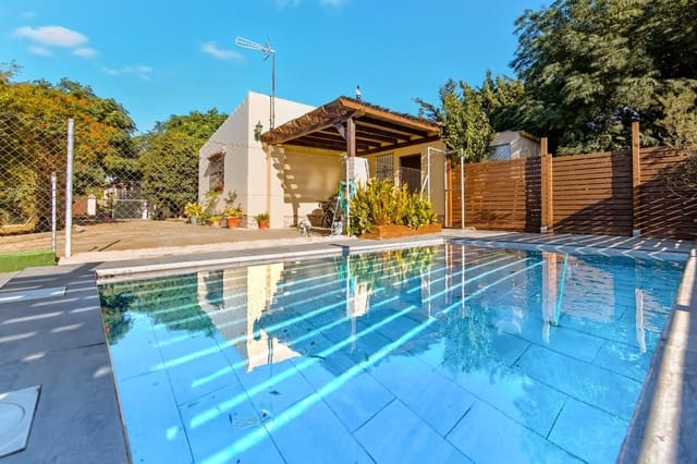 3 bedroom Villa for sale in Chiclana de la Frontera with pool - € 349,990 (Ref: 9296788)