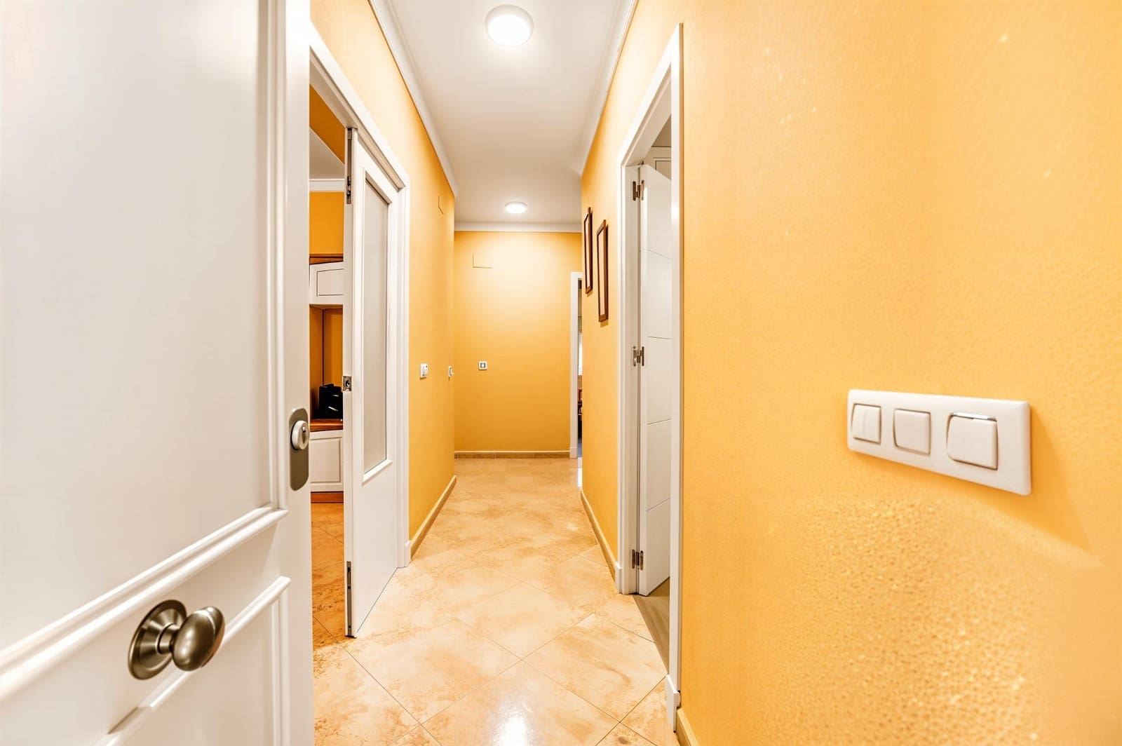 3 bedroom Villa for sale in Chiclana de la Frontera with pool - € 349,990 (Ref: 9296788)