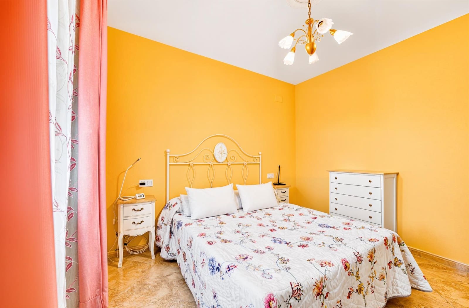 3 bedroom Villa for sale in Chiclana de la Frontera with pool - € 349,990 (Ref: 9296788)