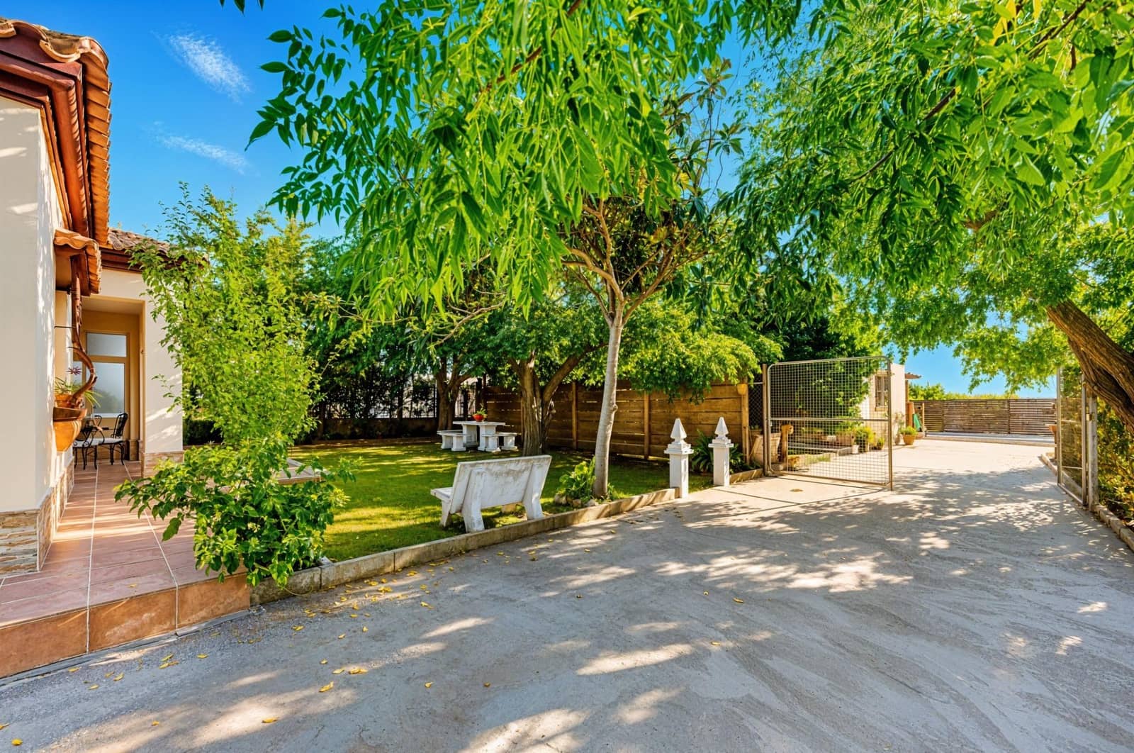 3 bedroom Villa for sale in Chiclana de la Frontera with pool - € 349,990 (Ref: 9296788)