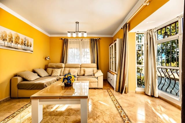 3 soveværelse Villa til salg i Chiclana de la Frontera med swimmingpool - € 349.990 (Ref: 9296788)