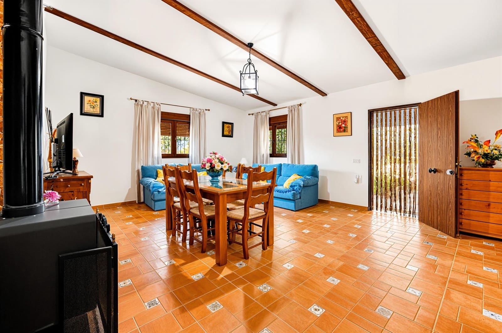 3 bedroom Villa for sale in Chiclana de la Frontera with pool - € 349,990 (Ref: 9296788)