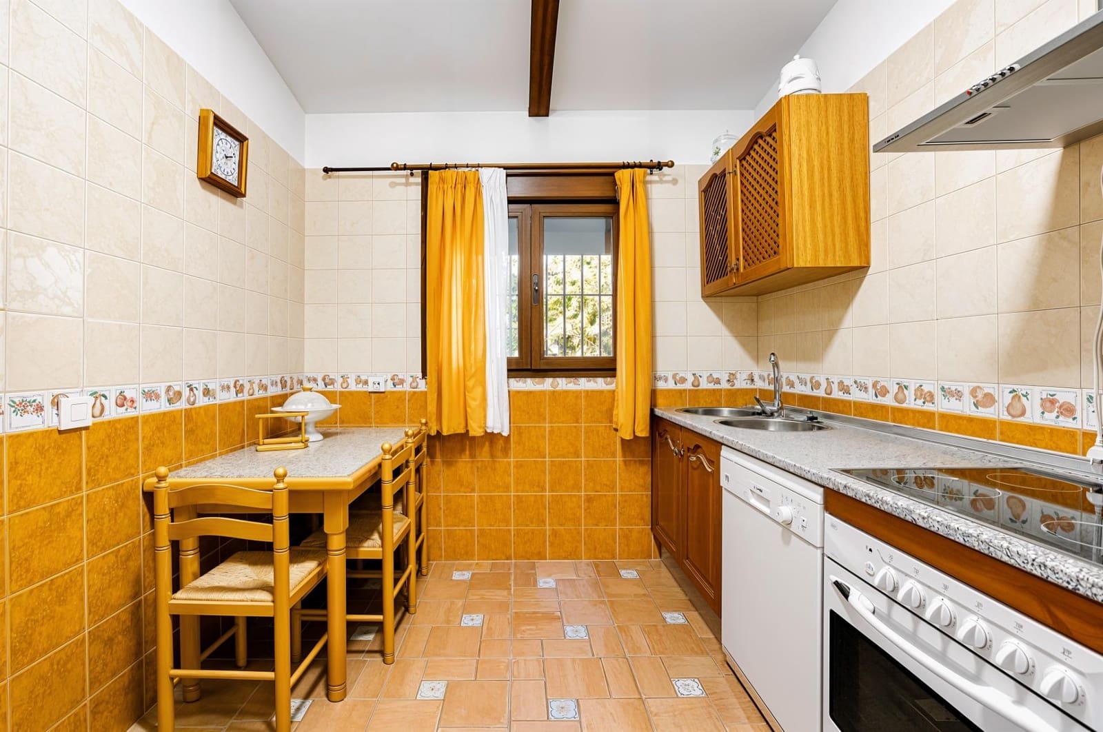 3 bedroom Villa for sale in Chiclana de la Frontera with pool - € 349,990 (Ref: 9296788)