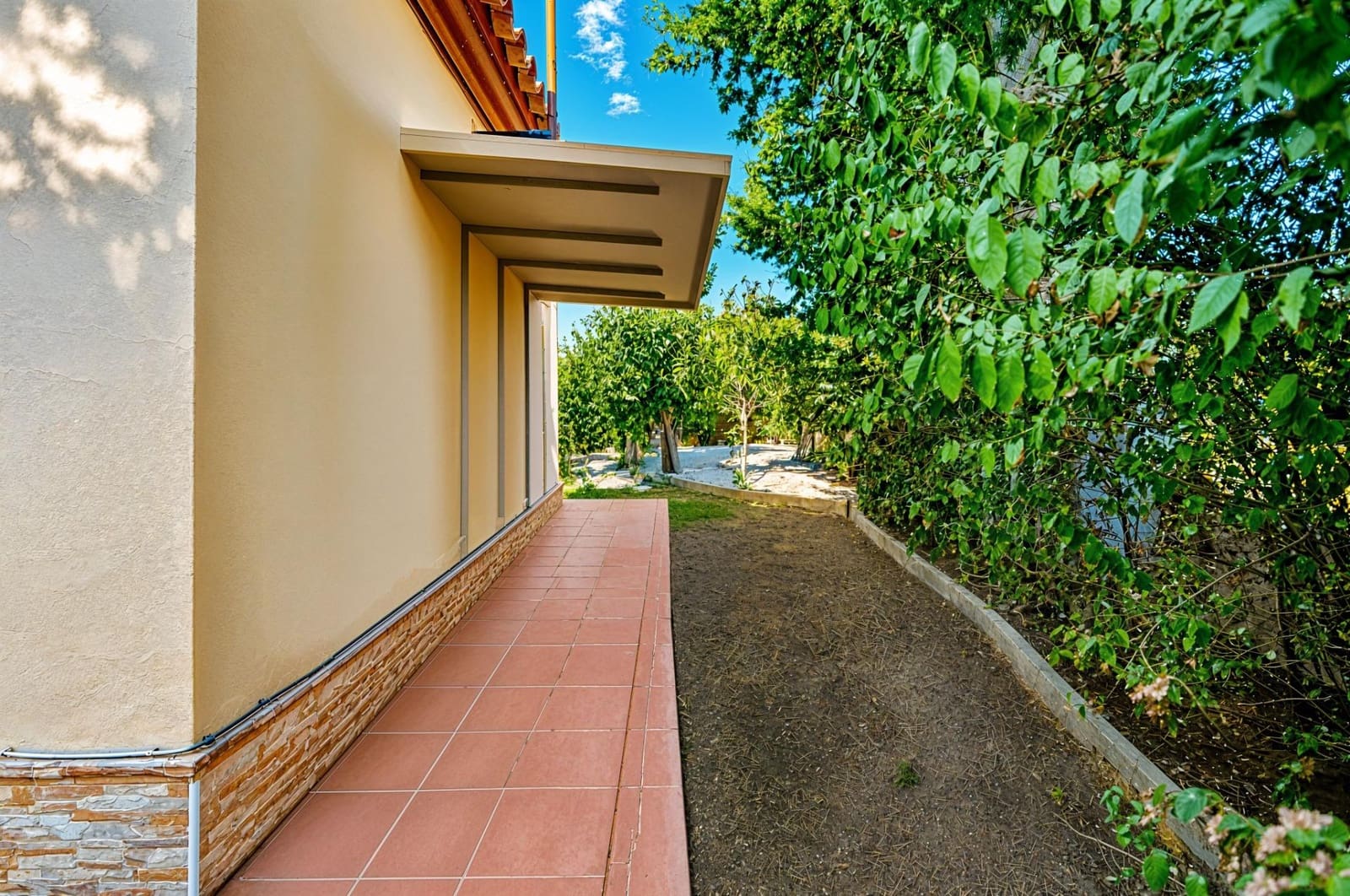 3 bedroom Villa for sale in Chiclana de la Frontera with pool - € 349,990 (Ref: 9296788)