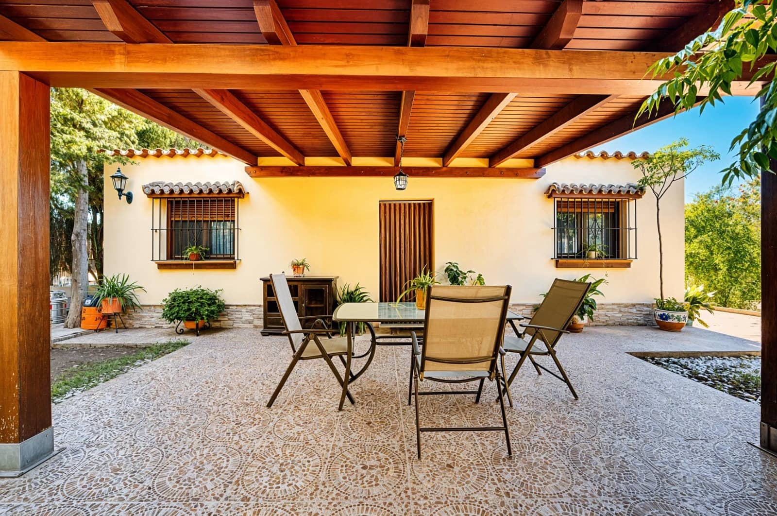 3 bedroom Villa for sale in Chiclana de la Frontera with pool - € 349,990 (Ref: 9296788)
