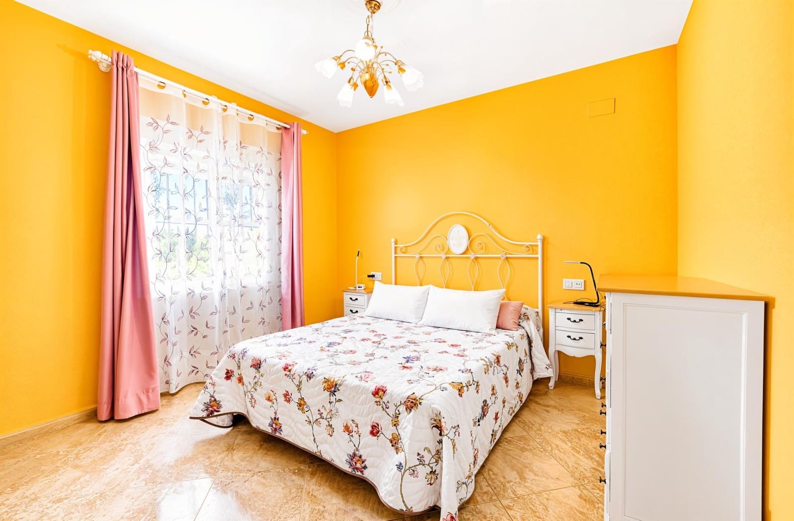 3 sypialnia Willa na sprzedaż w Chiclana de la Frontera z basenem - 349 990 € (Ref: 9296788)