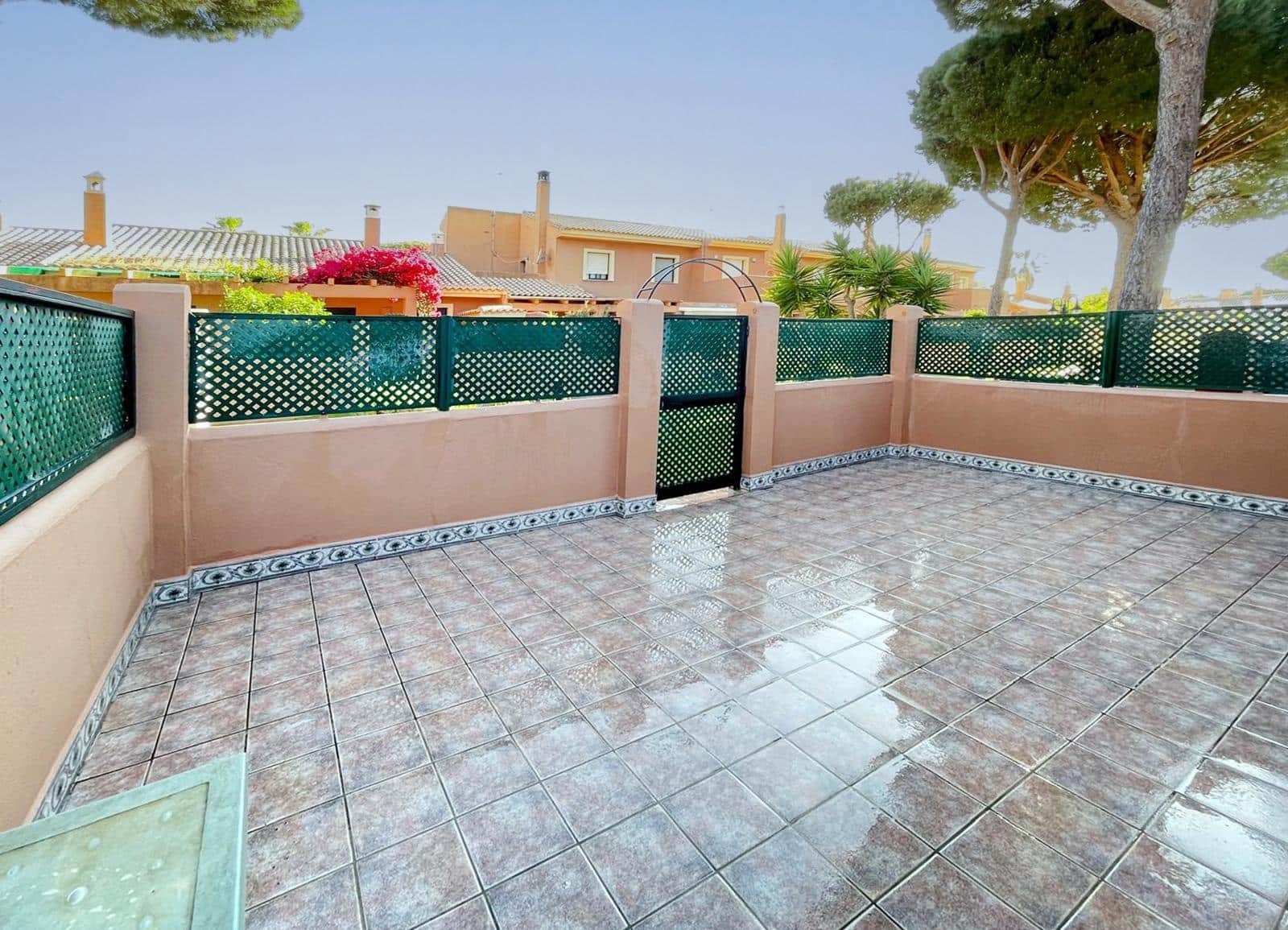 2 soverom Rekkehus til salgs i La Barrosa med svømmebasseng - € 349 990 (Ref: 9300969)