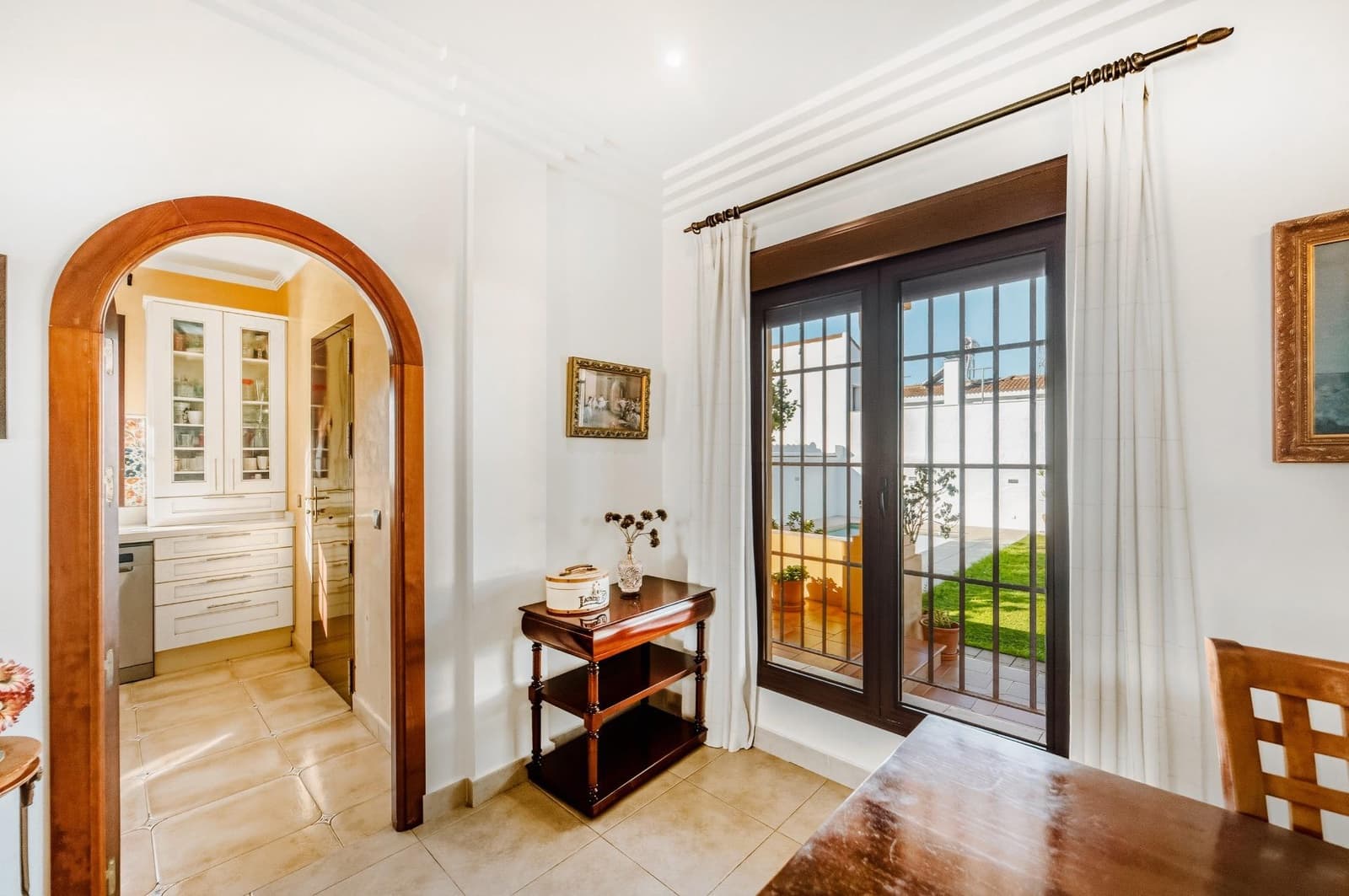 5 sypialnia Willa na sprzedaż w Chiclana de la Frontera z basenem garażem - 650 000 € (Ref: 9337869)