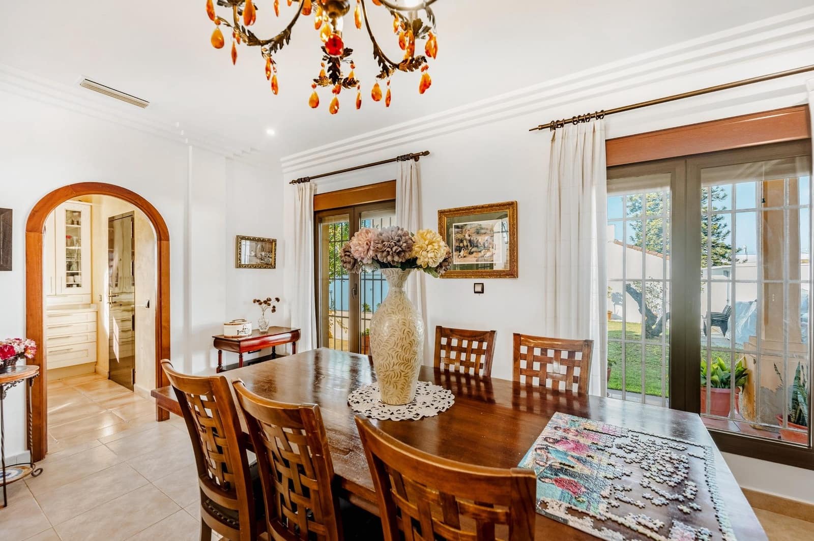 5 sypialnia Willa na sprzedaż w Chiclana de la Frontera z basenem garażem - 650 000 € (Ref: 9337869)