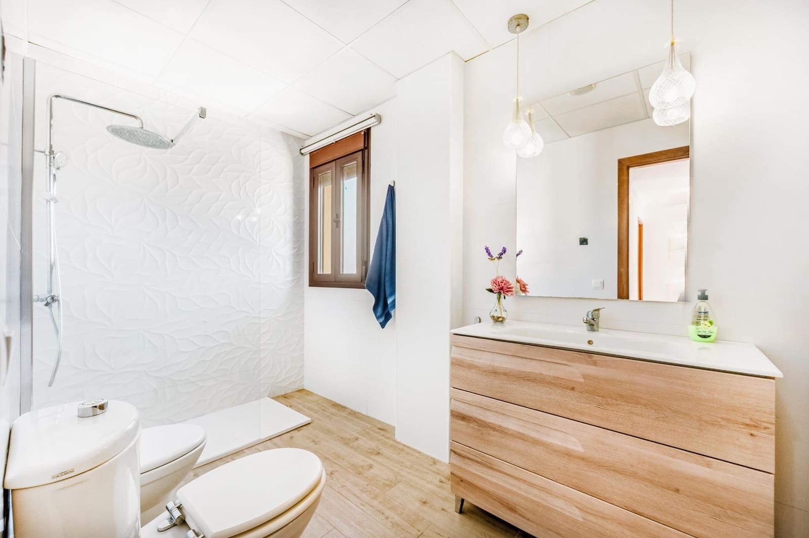 5 sypialnia Willa na sprzedaż w Chiclana de la Frontera z basenem garażem - 650 000 € (Ref: 9337869)