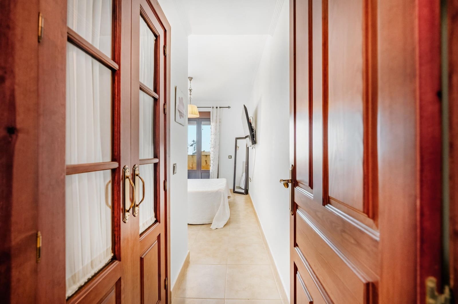 5 sypialnia Willa na sprzedaż w Chiclana de la Frontera z basenem garażem - 650 000 € (Ref: 9337869)