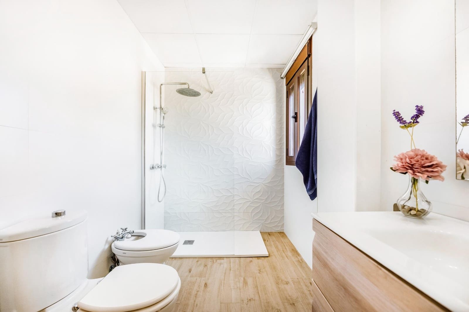 5 bedroom Villa for sale in Chiclana de la Frontera with pool garage - € 630,000 (Ref: 9337869)