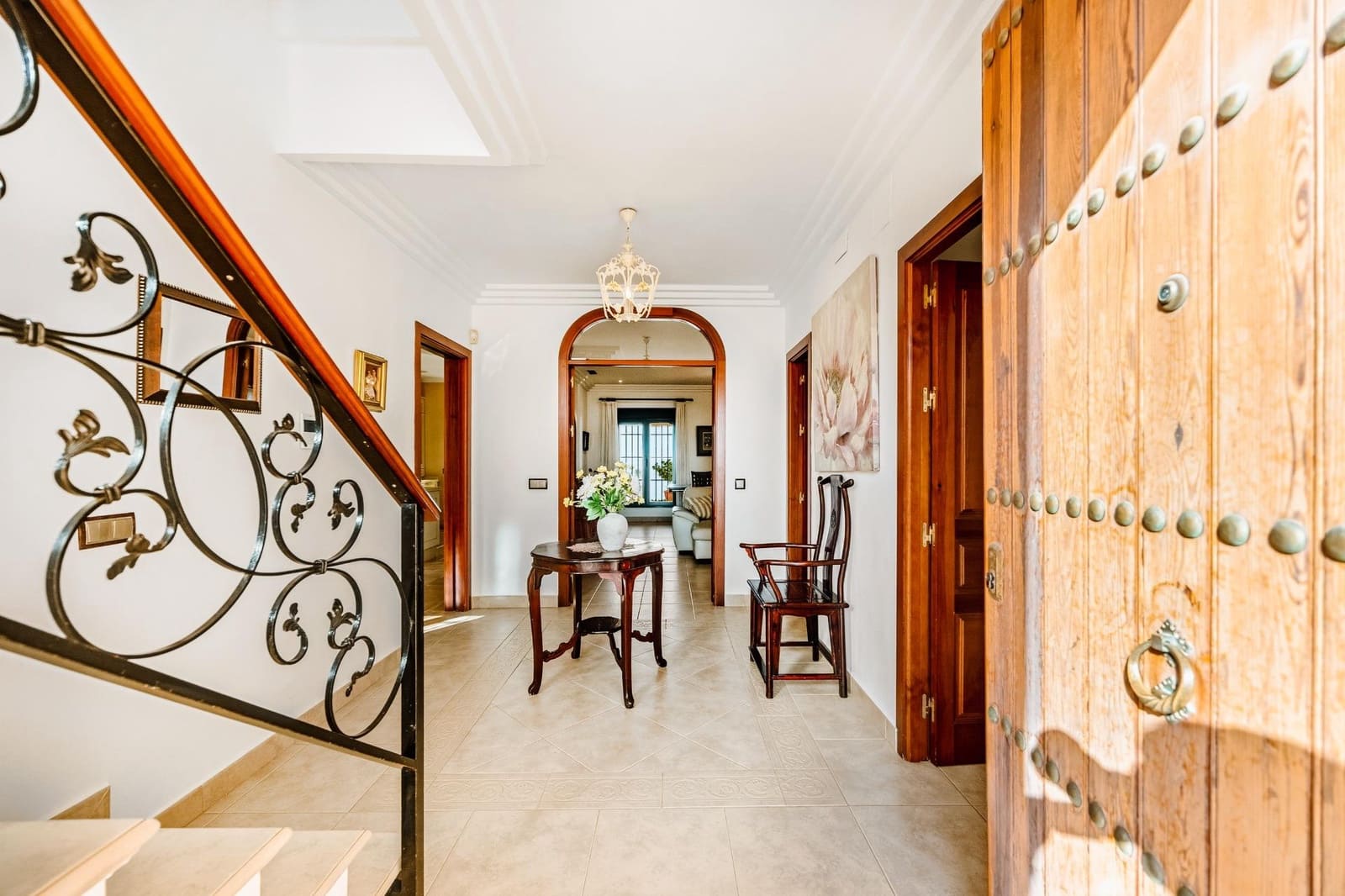 5 bedroom Villa for sale in Chiclana de la Frontera with pool garage - € 630,000 (Ref: 9337869)